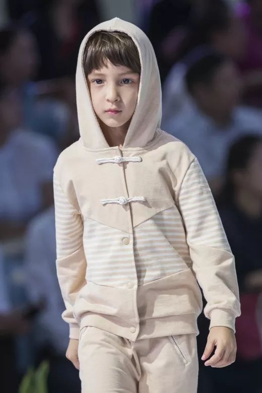 天彩公司攜Gretton童裝新品亮相北京時裝周,2019北京世園會特許商品同臺閃耀